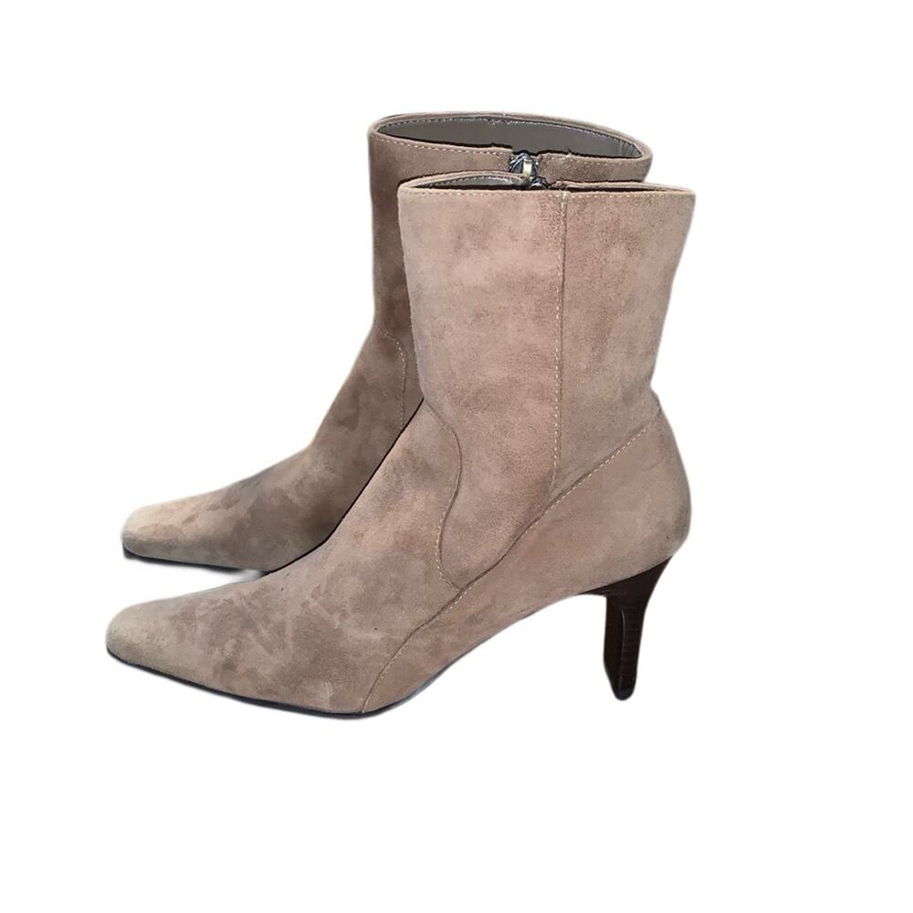 AK Anne Klein Iflex Women's Brown Suede Boot Size 6M
